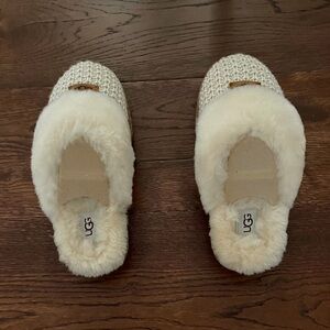 Brand new: UGG Women's Cozy Cream Knit Slippers